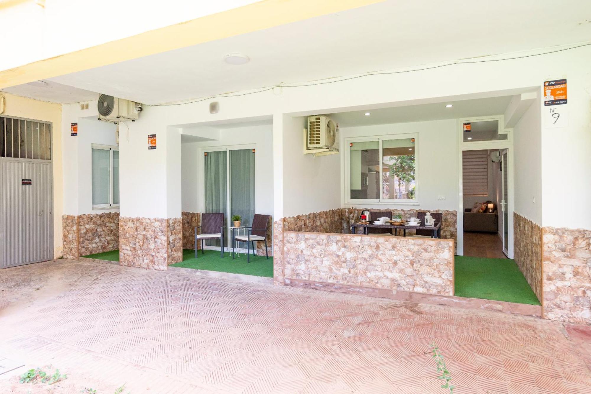 Beach Garden Apartment 托雷莫利诺斯 外观 照片
